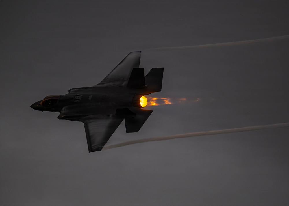 F-35A Demonstration Team Oregon International Airshow