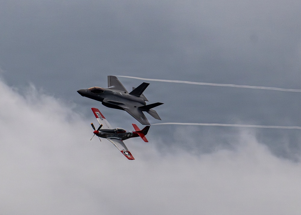 F-35A Demonstration Team Oregon International Airshow