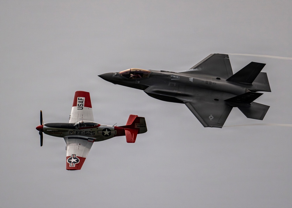 F-35A Demonstration Team Oregon International Airshow