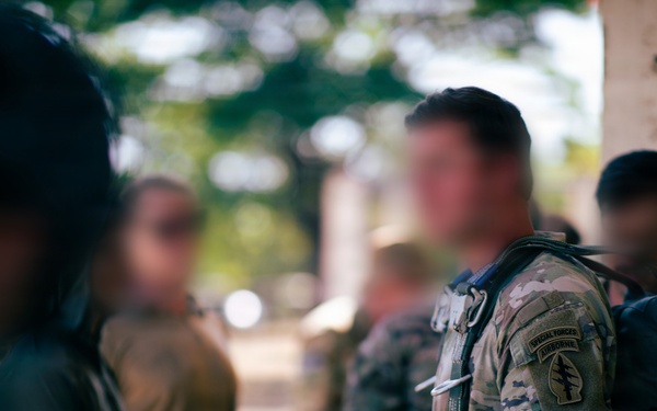 Balikatan 2026: Green Berets and Philippine special operators conduct sustained airborne training