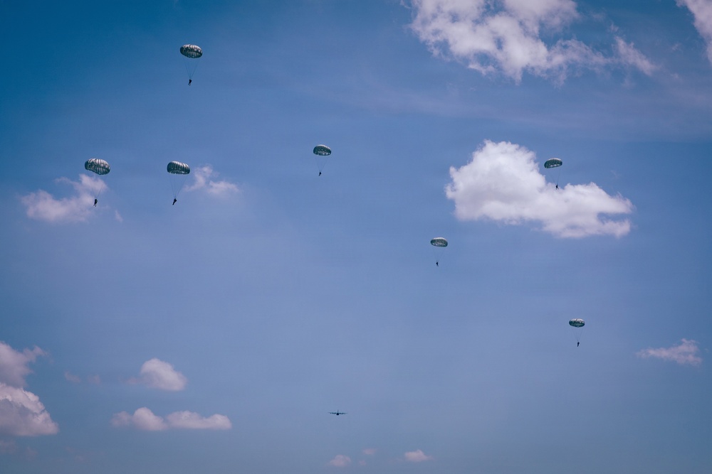 Balikatan 2026: U.S. and Philippine special operators conduct combined airborne operation