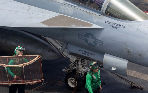 Abraham Lincoln Conducts Flight Deck Operations