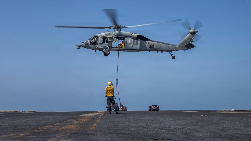 Abraham Lincoln Conducts a Vertical Replenishment with Alan Shepard