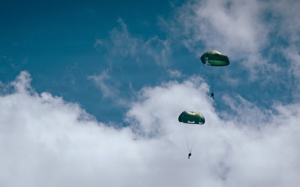 Balikatan 2026: U.S. and Philippine special operators conduct combined airborne operation