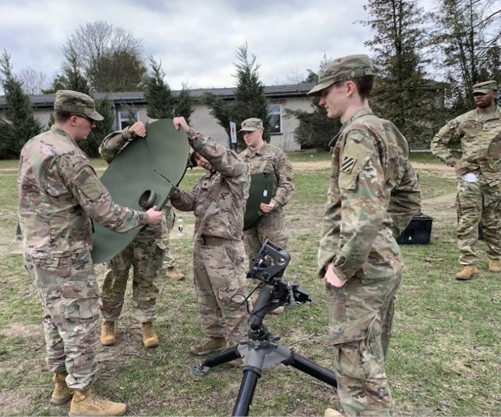 LARs assist Soldiers with GBS training in Poland