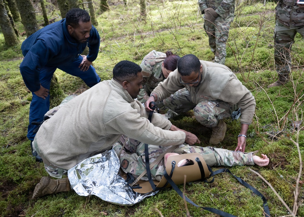 Joint forces complete tactical combat casualty care training