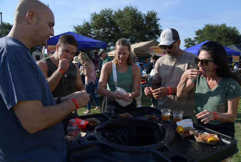 Dragons host annual crawfish cook-off