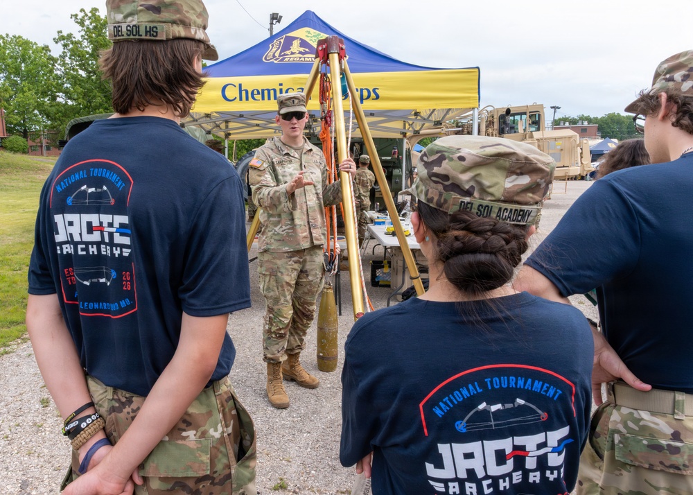 JROTC cadets engage with Fort Leonard Wood Soldiers, gain firsthand perspective on mission-ready capabilities