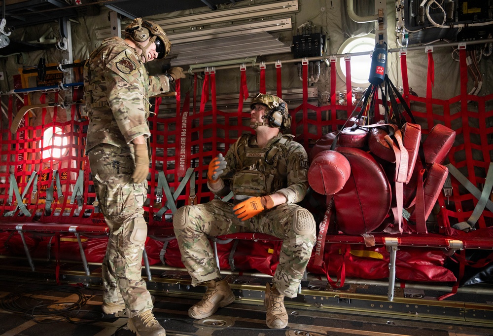 18th Fighter Interceptor Squadron conducts FARP at JBER