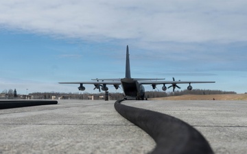 18th Fighter Interceptor Squadron conducts FARP at JBER