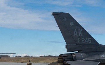 18th Fighter Interceptor Squadron conducts FARP at JBER