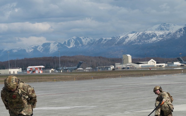 18th Fighter Interceptor Squadron conducts FARP at JBER