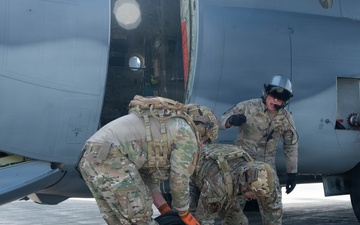 18th Fighter Interceptor Squadron conducts FARP at JBER