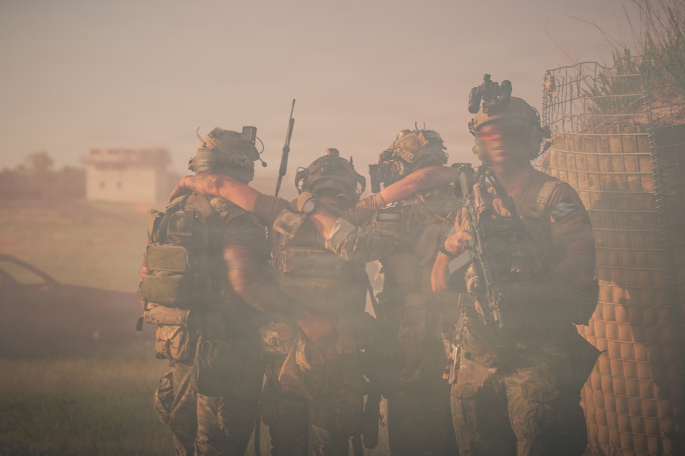 3rd Special Forces Group (Airborne) Conducts Live-Fire Exercise