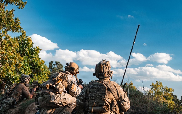 3rd Special Forces Group (Airborne) Conducts Live-Fire Exercise