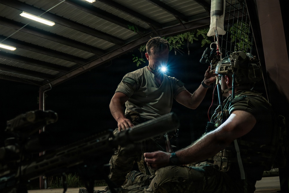 3rd Special Forces Group (Airborne) Conducts Live-Fire Exercise