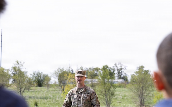 Millard Public Schools Students Visit Elkhorn Reserve Center