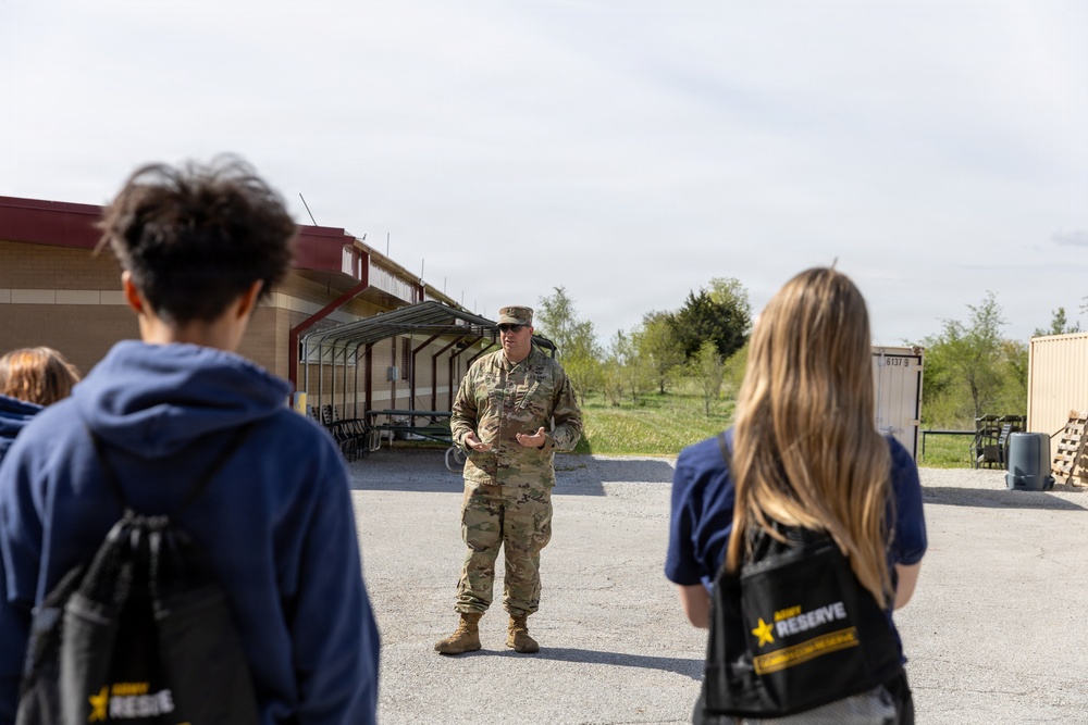 Millard Public Schools Students Visit Elkhorn Reserve Center