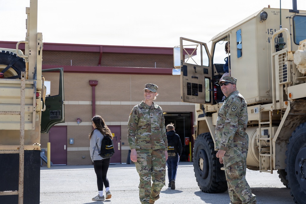Millard Public Schools Students Visit Elkhorn Reserve Center