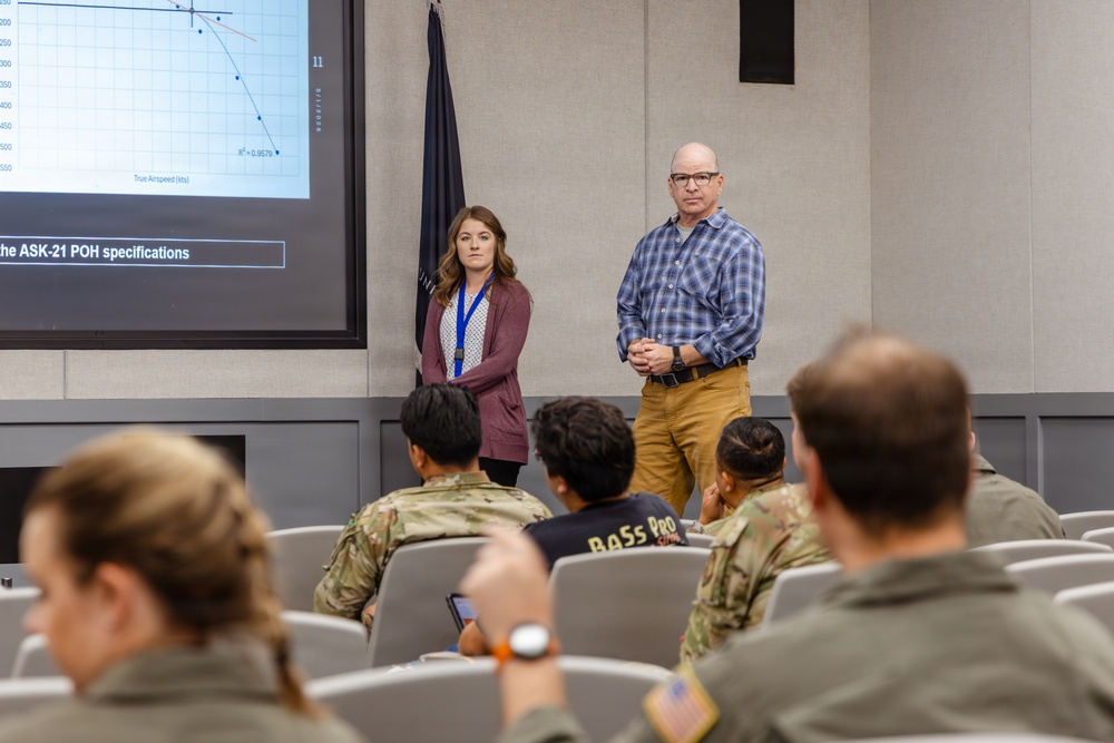 New T&amp;E University Optimizes Training at Edwards, Inaugural Test Fundamentals Students Graduate