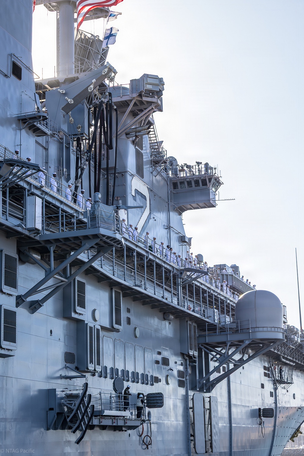 USS Essex (LHD 2) arrives in Los Angeles for LA Fleet Week