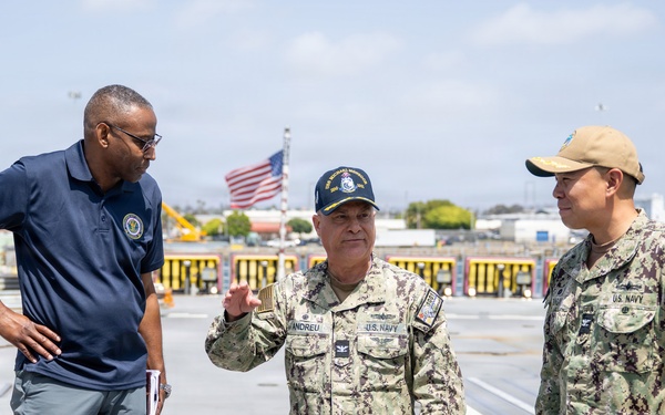 Excellence Ashore: CNIC leaders visit San Diego Waterfront