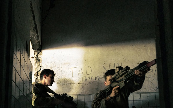 U.S. Soldiers train with M250, M7 in the Philippines