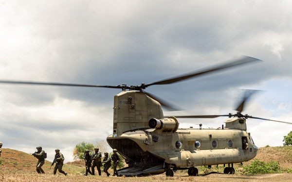 Salaknib 2026: Multinational Forces Enhance Interoperability During JPMRC-X Air Assault