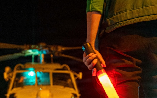 USS Mustin conducts night flight operations