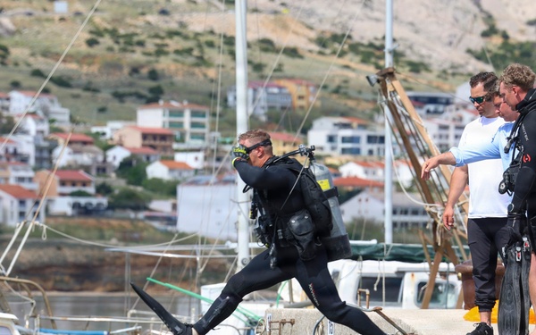 U.S. Navy Seabee Divers Conduct Underwater Infrastructure Repairs in Croatia