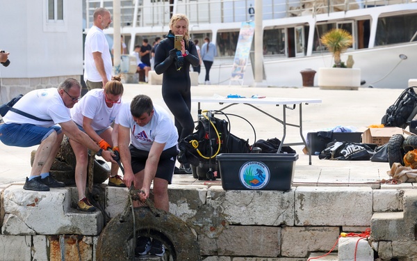 U.S. Navy Seabee Divers Conduct Underwater Infrastructure Repairs in Croatia