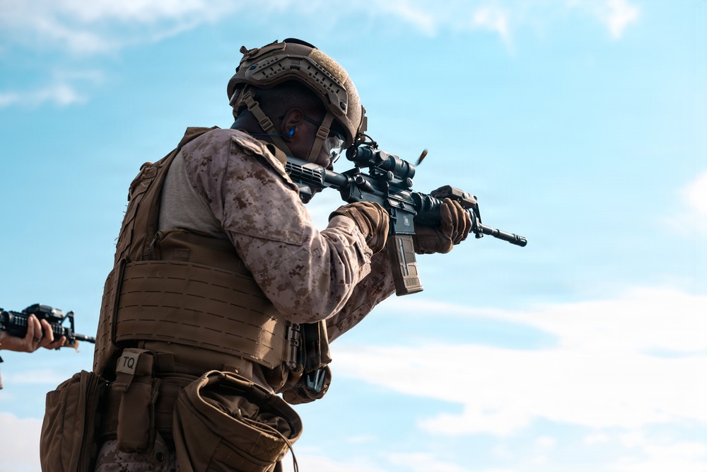 11th MEU Marines Conduct Marksmanship Training aboard USS Portland