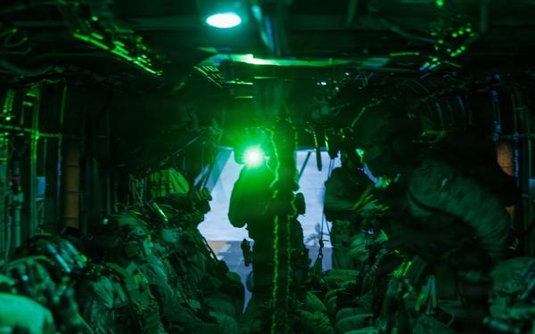 31st MEU | Maritime Raid Force Fast Roping