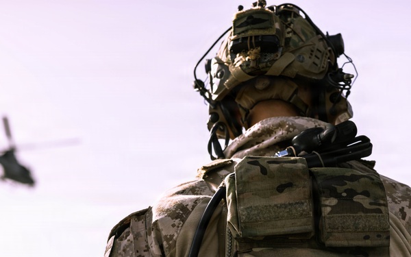 31st MEU | Maritime Raid Force Fast Roping