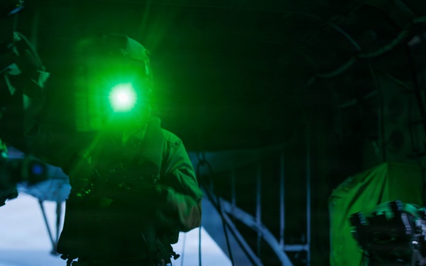 31st MEU | Maritime Raid Force Fast Roping