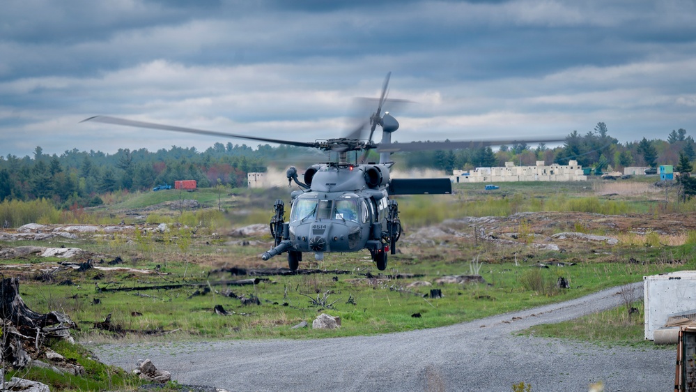106th Rescue Wing HH-60 Pave Hawks conduct joint live-fire training during Exercise Hungry Horse