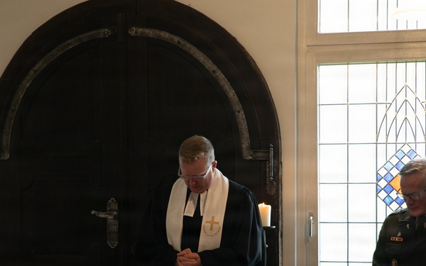 U.S Army Chaplain Speaks at Bundeswehr Worship Service