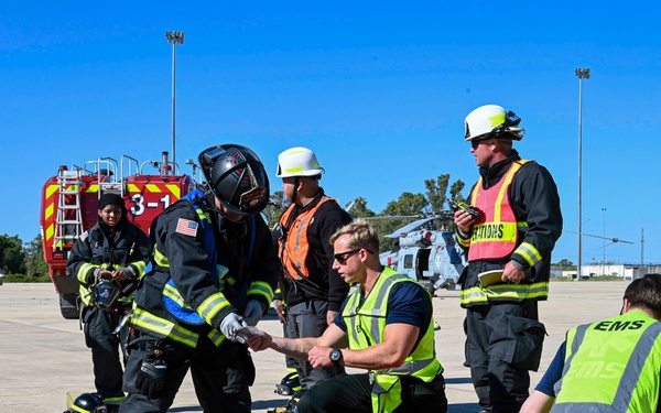 NAVSTA Rota Personnel Participate in Aircraft Firefighting Drill