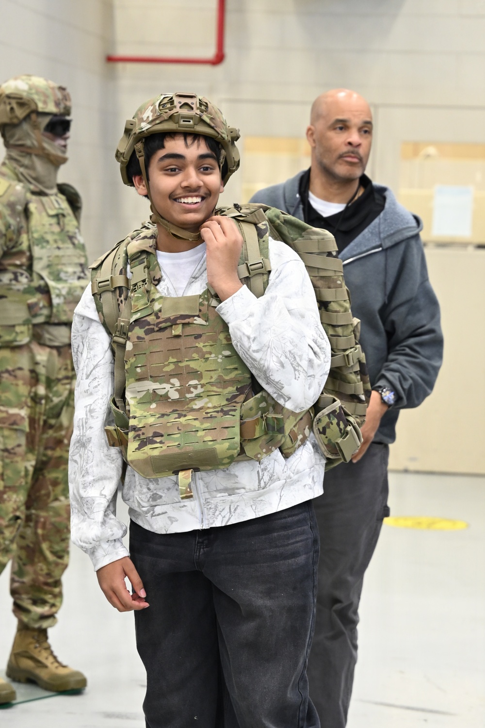 U.S. Army Tank-automotive and Armaments Command welcomes local Detroit-area students for tour of the Detroit Arsenal