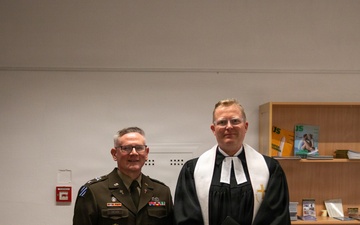 U.S Army Chaplain Speaks at Bundeswehr Worship Service