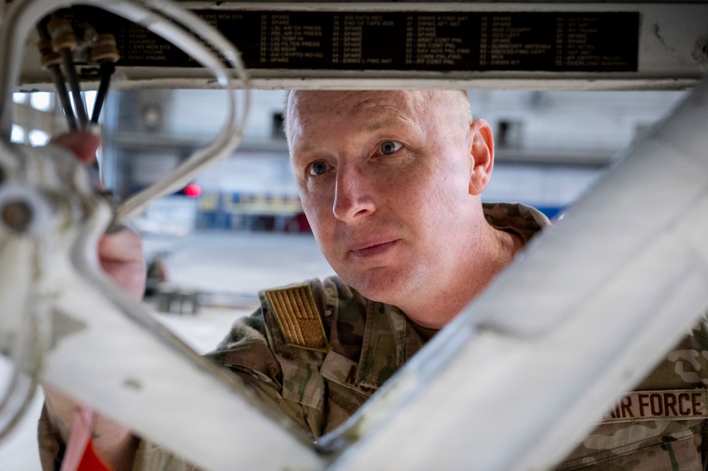 Air Force EOD warfighter