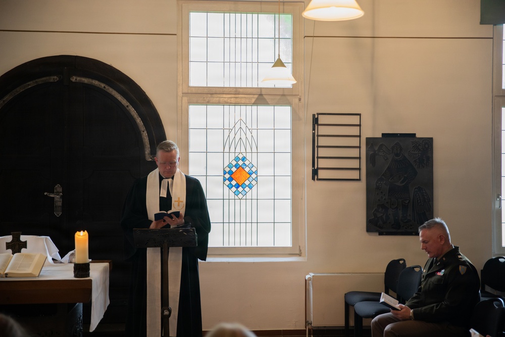 U.S Army Chaplain Speaks at Bundeswehr Worship Service
