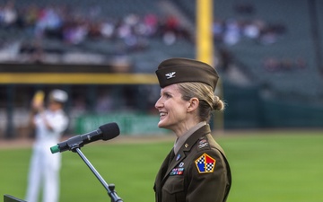Recruiting Station Chicago White Sox Swear-In