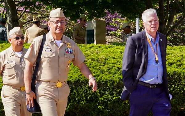 Rear Adm. Murguia visits U.S. Naval War College