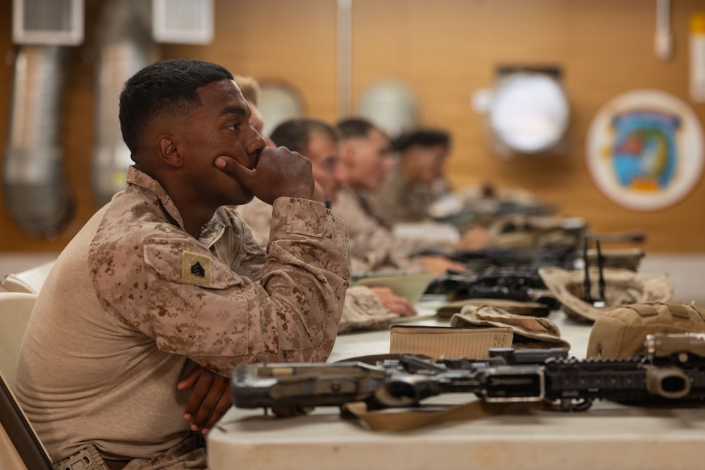 BLT 2/4 Conducts VBSS Training