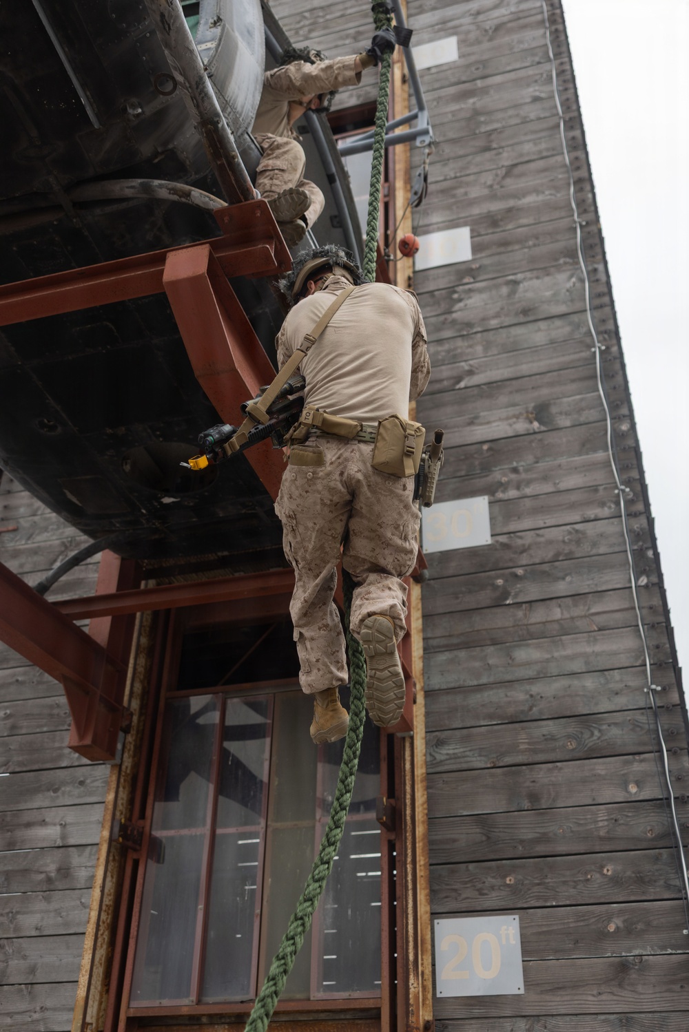 BLT 2/4 Conducts VBSS Training