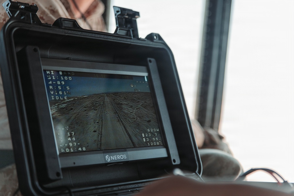 3rd LAR integrate sUAS training with HMLA-169 at MCAGCC