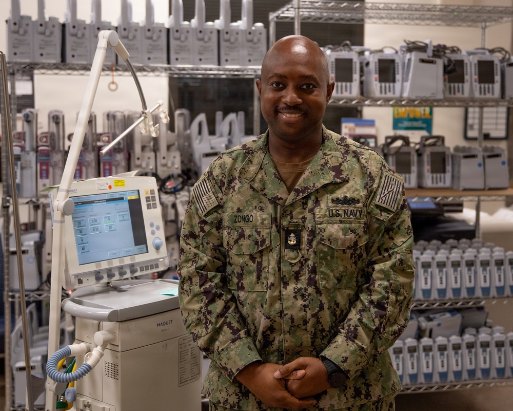 NMCSD Chief wins DHN-PR MEDLOG Senior Noncommissioned Officer of the Year