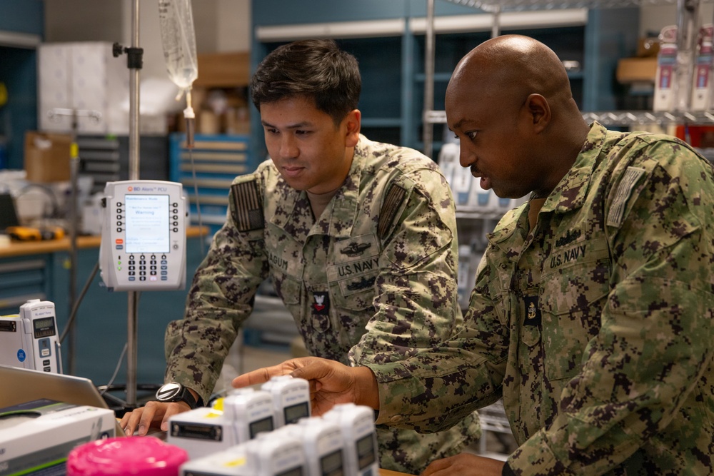 NMCSD Chief wins DHN-PR MEDLOG Senior Noncommissioned Officer of the Year