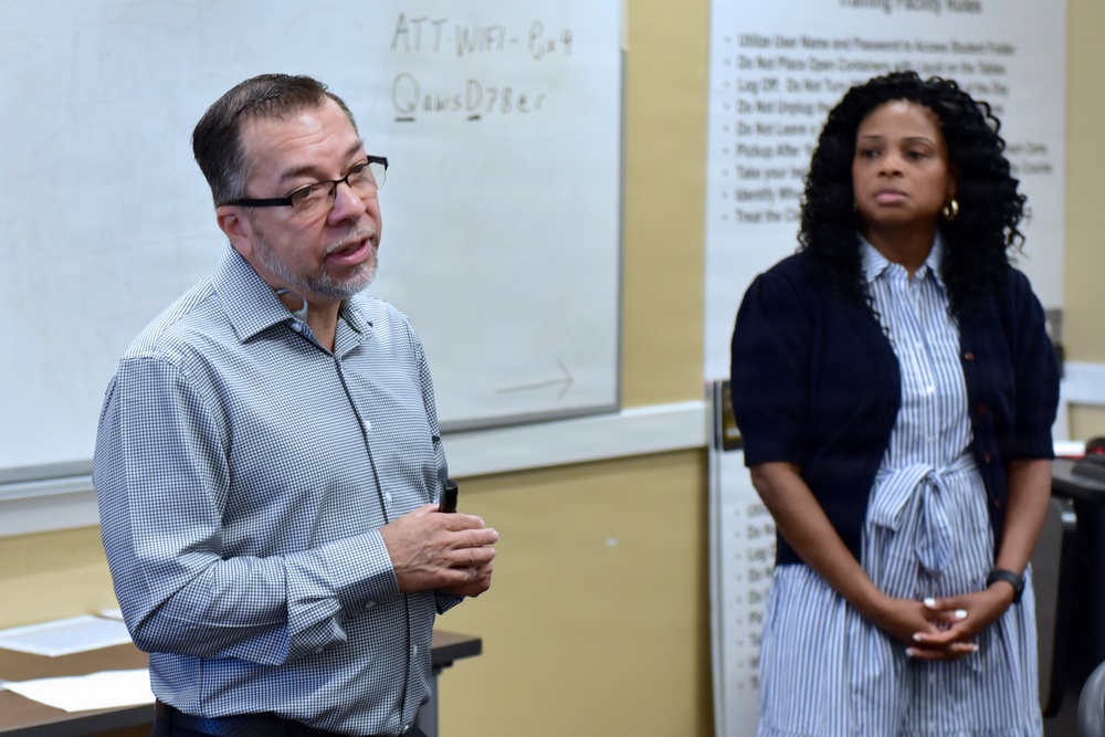 MICC Contracting Leader Course provides insight to future leaders